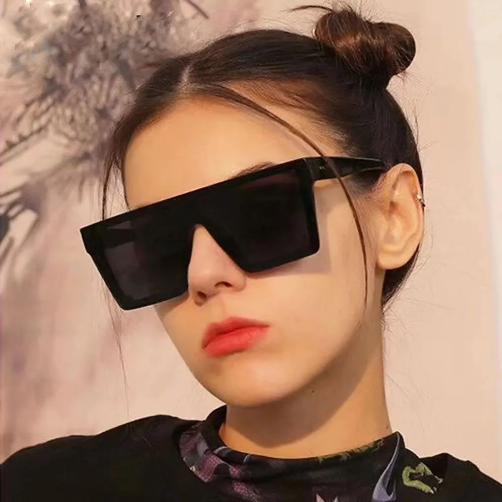 Shield sunglasses anti-glare mirror lens close-up